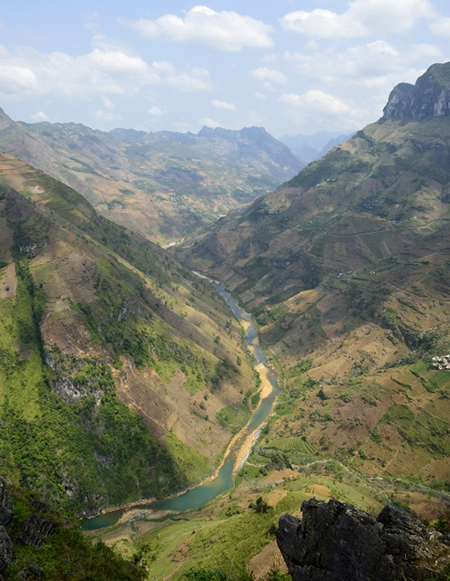 Nho Que river is looked down from Ma Pi Leng mapileng