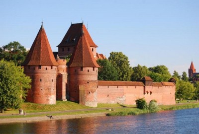 Những tòa lâu đài đẹp nhất tại Ba Lan mà bạn không nên bỏ qua