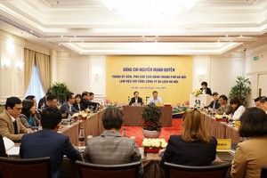 Phó Chủ tịch UBND Thành phố làm việc cùng Tổng Công ty Du lịch