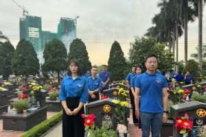 Tổng Công ty Du lịch Hà Nội tham dự Lễ thắp nến tri ân anh hùng liệt sĩ