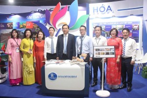 Tổng công ty Du lịch Hà Nội tham dự Triển lãm Thành tựu đất nước