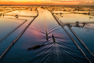 Escape from life into a maze in central Vietnam lagoon