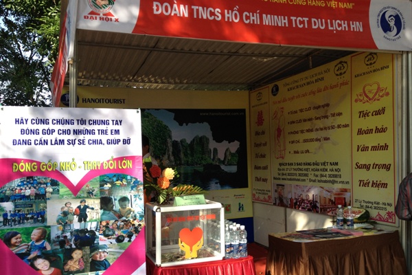 Đoàn Thanh Niên Hanoitourist gây Quỹ ủng hộ trẻ em nghèo           