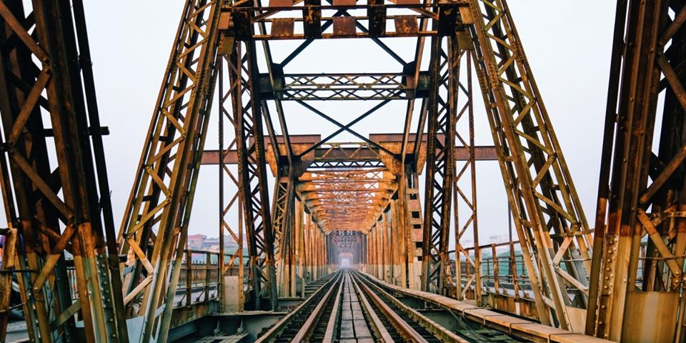 mot-minh-o-ha-noi